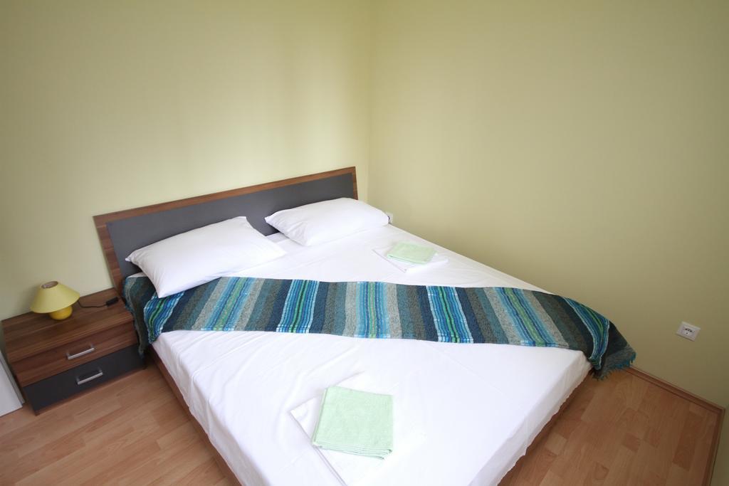 Apartment Franusic Чилипи Экстерьер фото